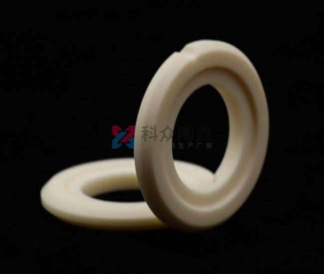 99氧化鋁陶瓷的性能優勢主要體現在哪些方面呢？（圖）