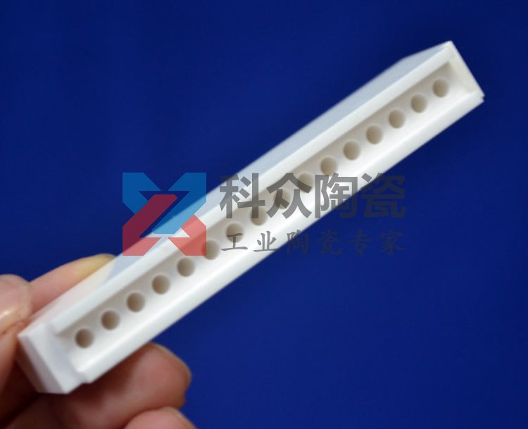 二氧化鋯容易崩瓷嗎？如何增韌陶瓷材料（多圖